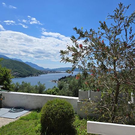 Holiday Home Sunny Hill Kamenari Exterior foto